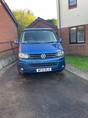 2015 Volkswagen Transporter T30 — photo 2 of 12