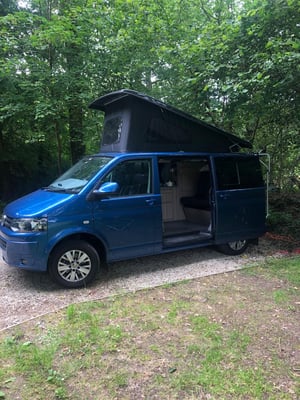 2015 Volkswagen Transporter T30 — photo 9 of 12