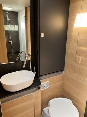 2021 Adria Matrix — photo 11 of 18