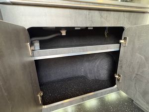 2017 Volkswagen Transporter T28 — photo 10 of 31