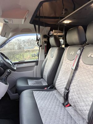 2017 Volkswagen Transporter T28 — photo 28 of 31