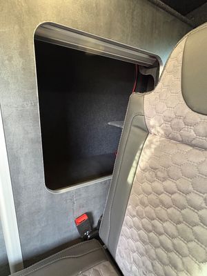 2017 Volkswagen Transporter T28 — photo 29 of 31
