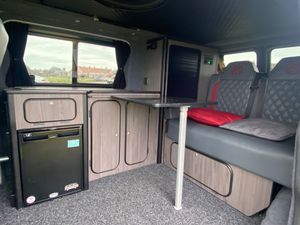 2014 Volkswagen T5 — photo 4 of 13