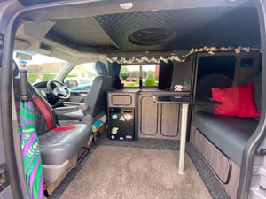 2014 Volkswagen Transporter T5 — photo 38 of 40