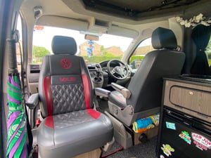 2014 Volkswagen Transporter T5 — photo 6 of 40