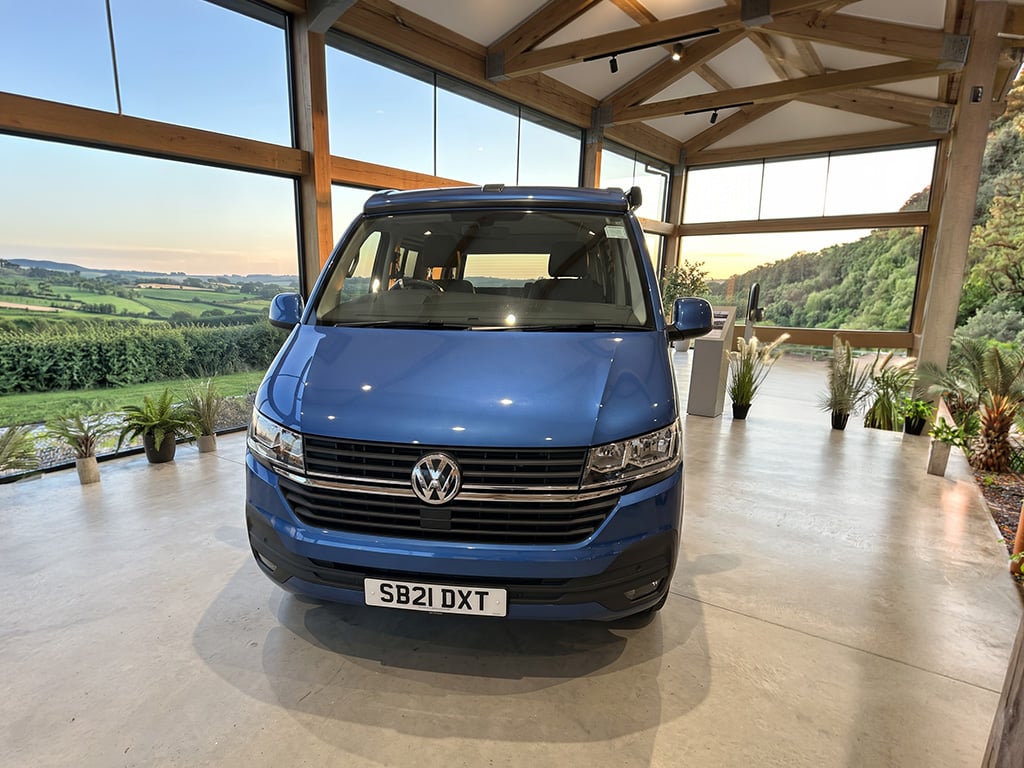 2021 Volkswagen T6.1 Highline - Image 1