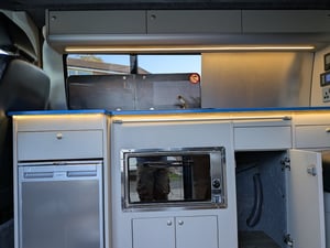 2021 Volkswagen T6.1 Highline — photo 40 of 55