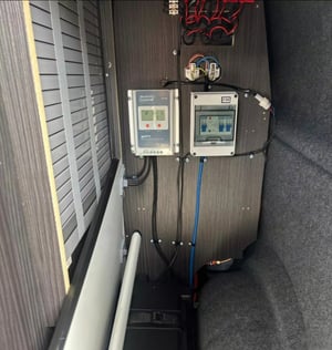 Volkswagen Transporter T28 Highline 180 TDI SWB — photo 12 of 14