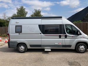 2013 Rapido V56 — photo 3 of 23