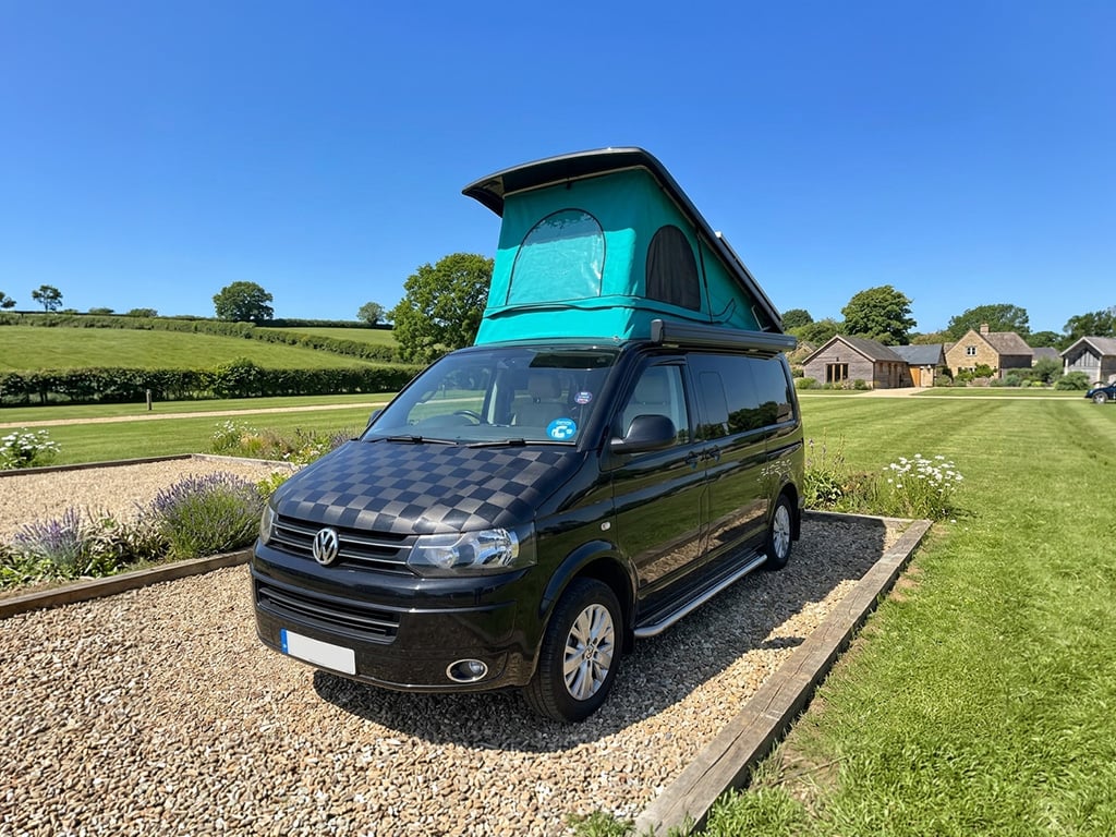 2015 Volkswagen T30 Highline - Image 1