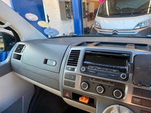 2015 Volkswagen T30 Highline — photo 41 of 44