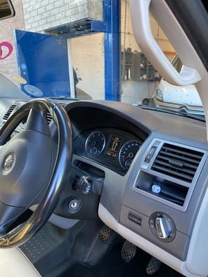 2015 Volkswagen T30 Highline — photo 42 of 44