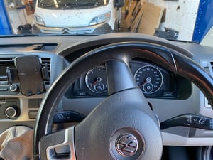 2015 Volkswagen T30 Highline — photo 43 of 44