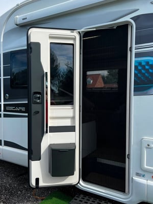 2022 Swift Escape 674 — photo 11 of 18
