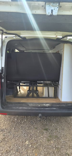 2017 Mercedes-Benz Vito — photo 13 of 19