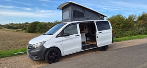 2017 Mercedes-Benz Vito — photo 4 of 19