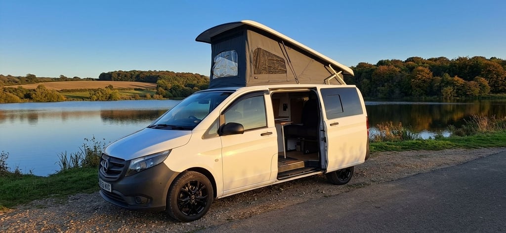 2017 Mercedes-Benz Vito - Image 1