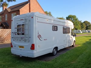 2001 Compass Cruiser 760