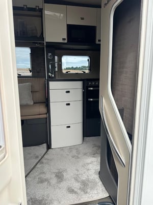 2025 Swift Kon-tiki 794 — photo 10 of 18