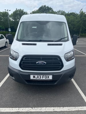2019 Ford Transit — photo 2 of 8