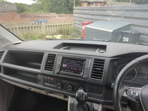 2019 Volkswagen Transporter T30 — photo 8 of 16