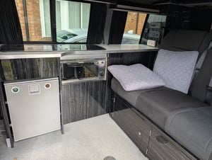 2019 Volkswagen Transporter T30 — photo 12 of 16