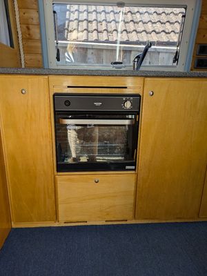 2014 Volkswagen Crafter Adventure — photo 8 of 14
