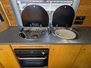 2014 Volkswagen Crafter Adventure — photo 6 of 14