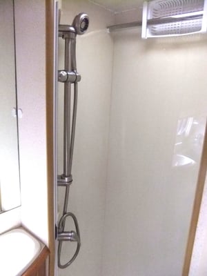 2005 Auto-Trail Cheyenne 634 — photo 11 of 19