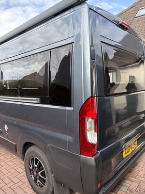 2024 Auto-Trail V-Line 610 Sport — photo 16 of 18