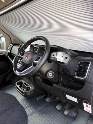 2024 Auto-Trail V-Line 610 Sport — photo 18 of 18