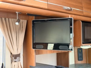 2012 Auto-Sleepers Broadway EB — photo 17 of 45