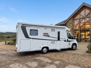 2019 Pilote P740 Essential — photo 1 of 42