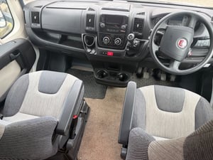 2017 Swift Escape 694 — photo 5 of 41