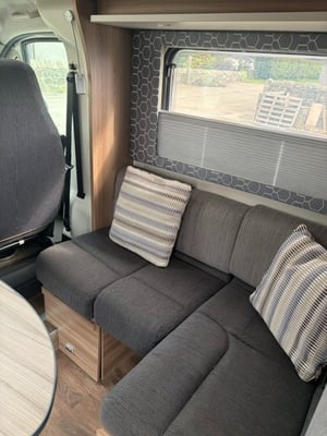 2017 Swift Escape 694 — photo 32 of 41