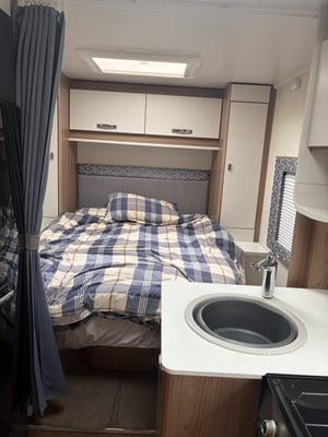 2017 Swift Escape 694 — photo 39 of 41