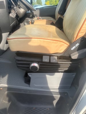 2004 Burstner Argos A852-2 — photo 10 of 67
