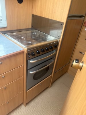 2004 Burstner Argos A852-2 — photo 25 of 67