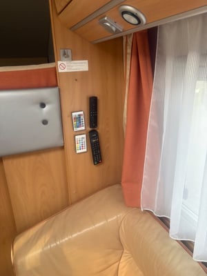 2004 Burstner Argos A852-2 — photo 26 of 67