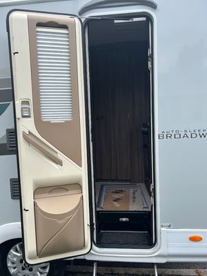 2019 Autosleeper Broadway EK TB LD — photo 5 of 19