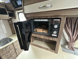 2019 Auto-Sleeper Broadway EK TB LD — photo 25 of 37