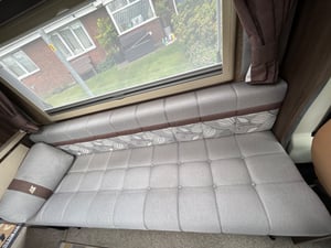 2019 Autosleeper Broadway EK TB LD — photo 8 of 19