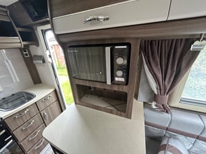 2019 Autosleeper Broadway EK TB LD — photo 17 of 19