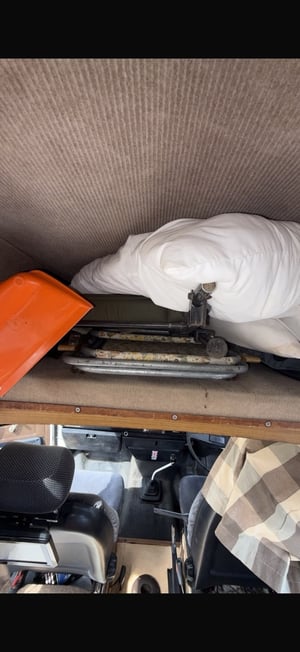 1983 Volkswagen T25 — photo 6 of 13