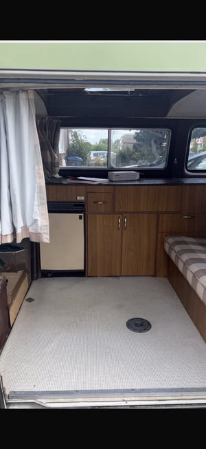 1983 Volkswagen T25 — photo 12 of 13