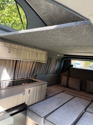 2024 Volkswagen T6.1 Campervan — photo 12 of 18