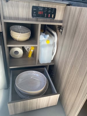 2024 Volkswagen T6.1 Campervan — photo 13 of 18