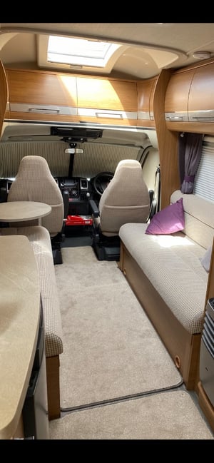 2015 Auto-Trail Tracker EKS — photo 6 of 22