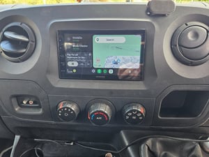 Renault Master LWB Campervan — photo 19 of 34