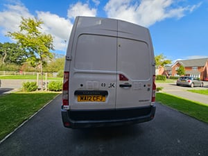 Renault Master LWB Campervan — photo 21 of 34